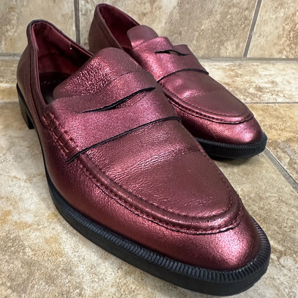 Zara Woman Metallic leather Penny Loafers Burgundy size 5.5 (36)
